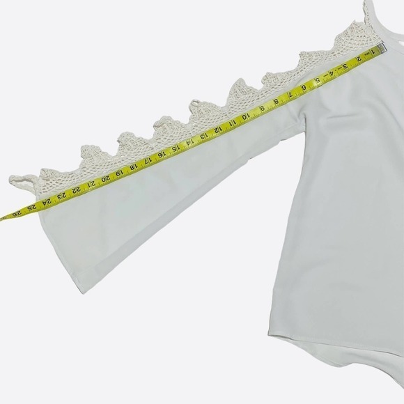 LE Lis White Crochet Lace Cut-Out Blouse Small - Picture 8 of 12